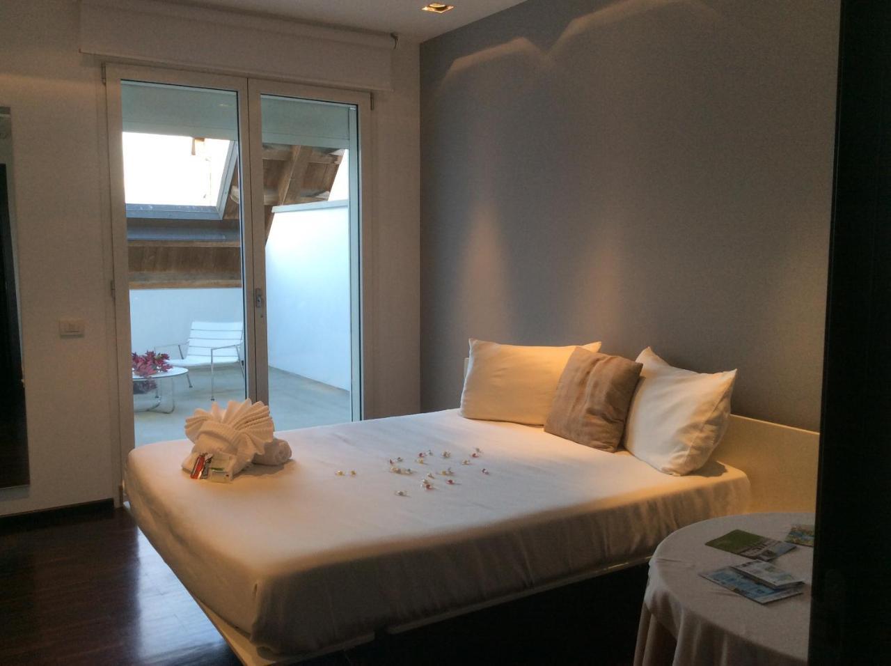 15.92 Hotel Cazzago  Eksteriør billede